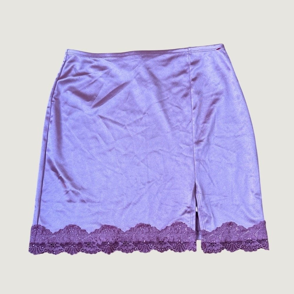 Fashion Nova Mini Skirt Women Pink Satin Lace Trim Side Slit SIZE Small